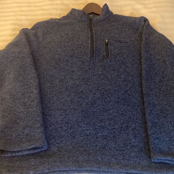 Woolrich Mens 1/4 zip Pullover Top with Long Sleeve in Blue/Black. Size Large. - Picture 2 of 8
